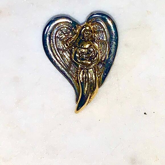 Vintage Gold Silver Tone Camco Guardian Angel Heart Lapel Pin - Picture 2 of 7